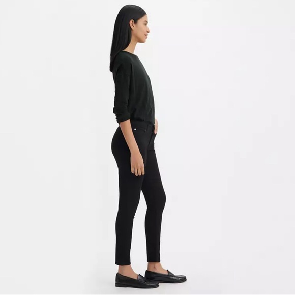 NWT Levi's Women’s 711 Skinny Jeans - Picture 4 of 8